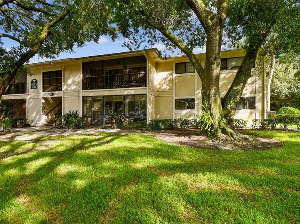 6015 Laketree Ln APT E, Temple Terrace, FL 33617