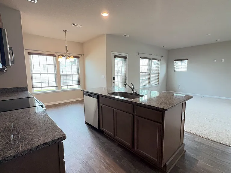 111 Honor Ln — Photo 3