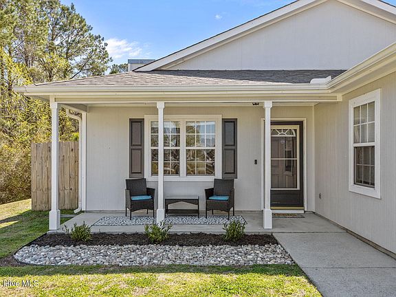 2nd image of 229 Gray Fox Run