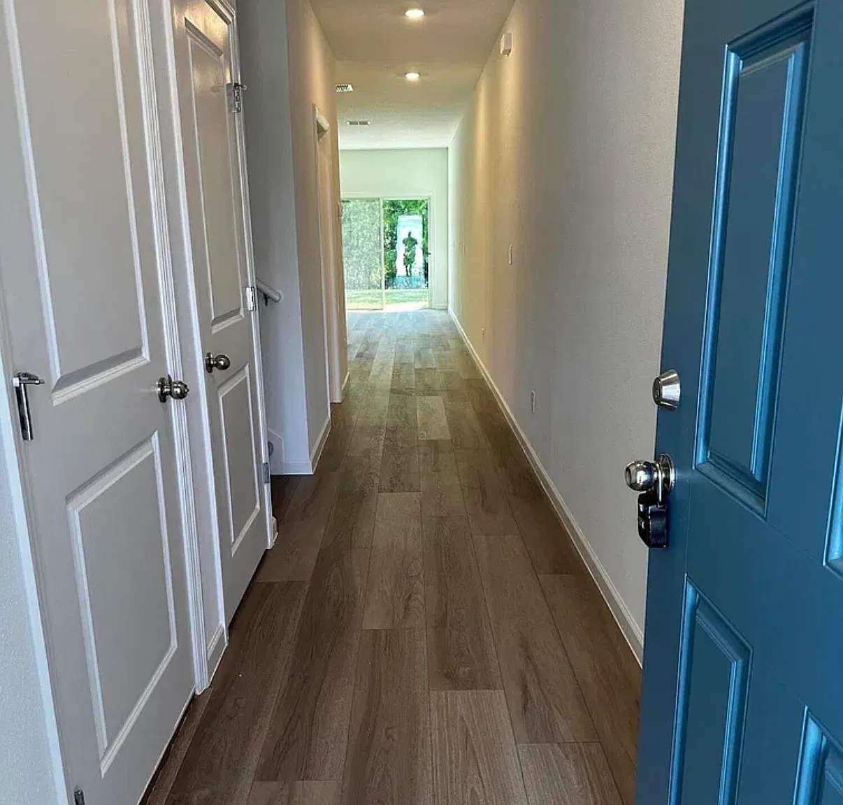 3 bed, 2.5 bath, 1483 sqft, $1,650 — Photo 3