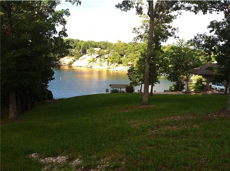 1st image of 15 Kincardine Cir