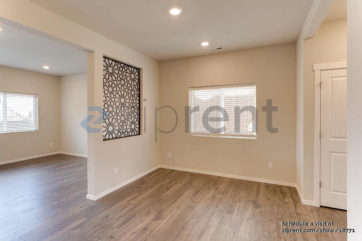 3 bed, 2.5 bath, 1664 sqft, $2,500 — Photo 4