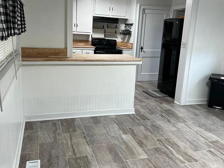 425 Sandy Springs Rd — Photo 8