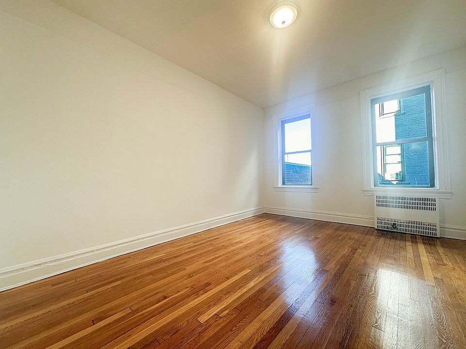 1st image of 2598 36th St APT 4G
