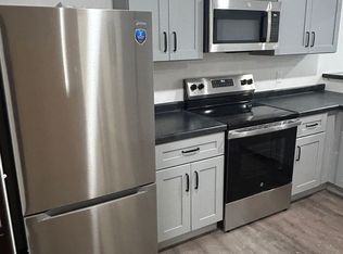 128 S 2nd St #205, Le Sueur, MN 56058