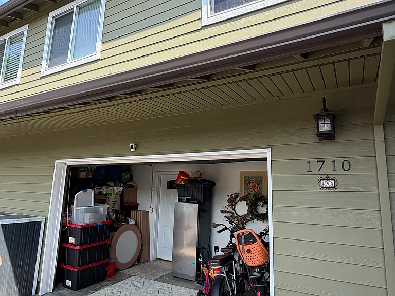 Storage garage