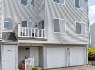 Staffordshire Commons, Wallingford, CT 06492