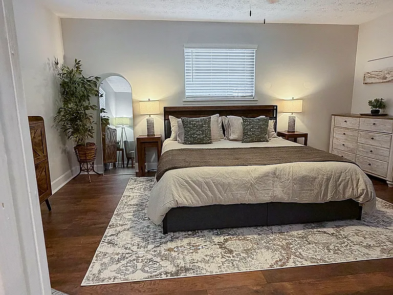 5217 Sunderland Rd — Photo 15