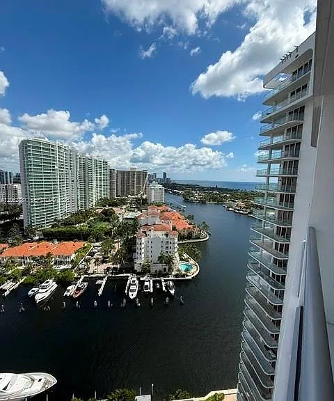 19707 Turnberry Way #24B — Photo 58