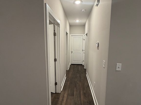 4th image of 2700 W 55th St N