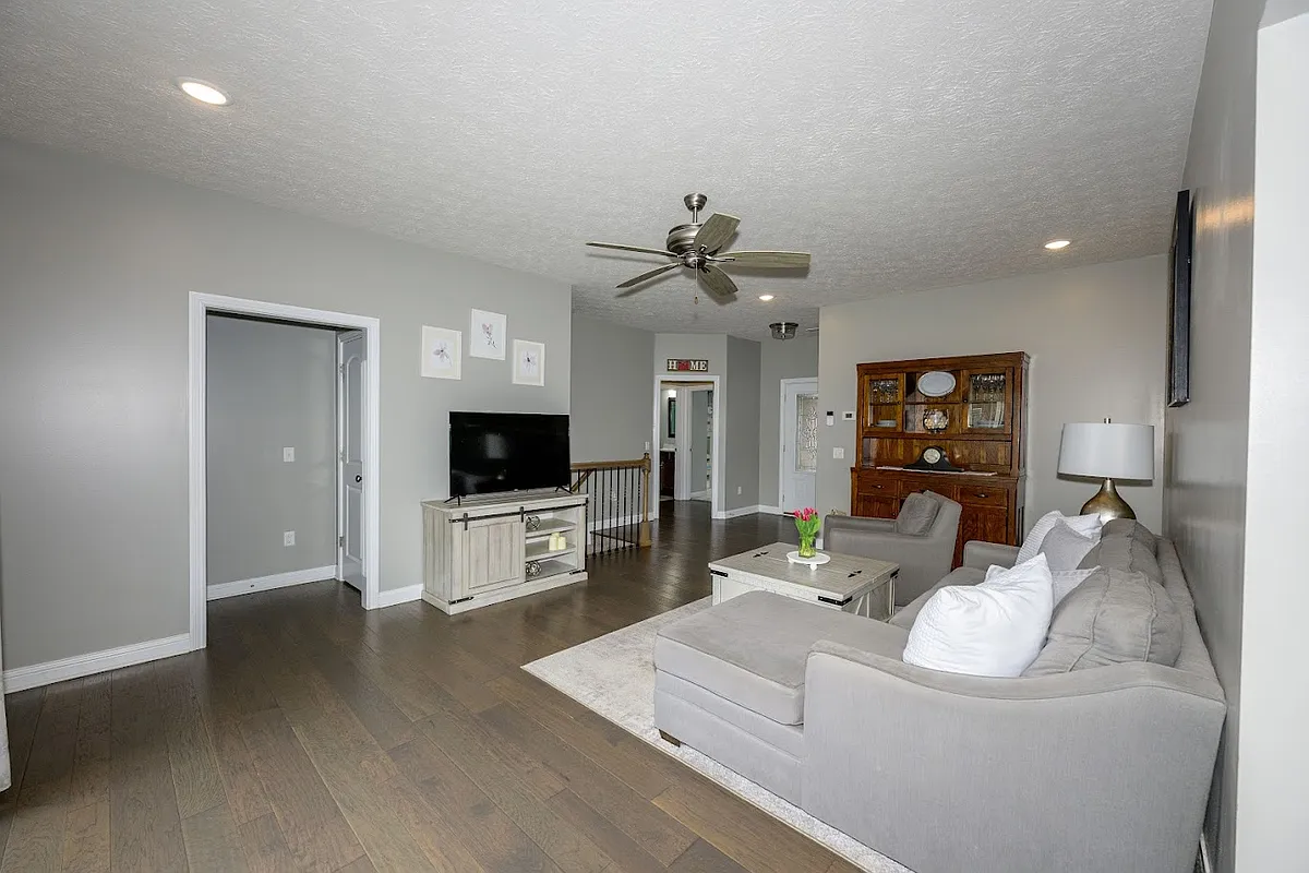 Building Photo - 236 Butterfield Dr