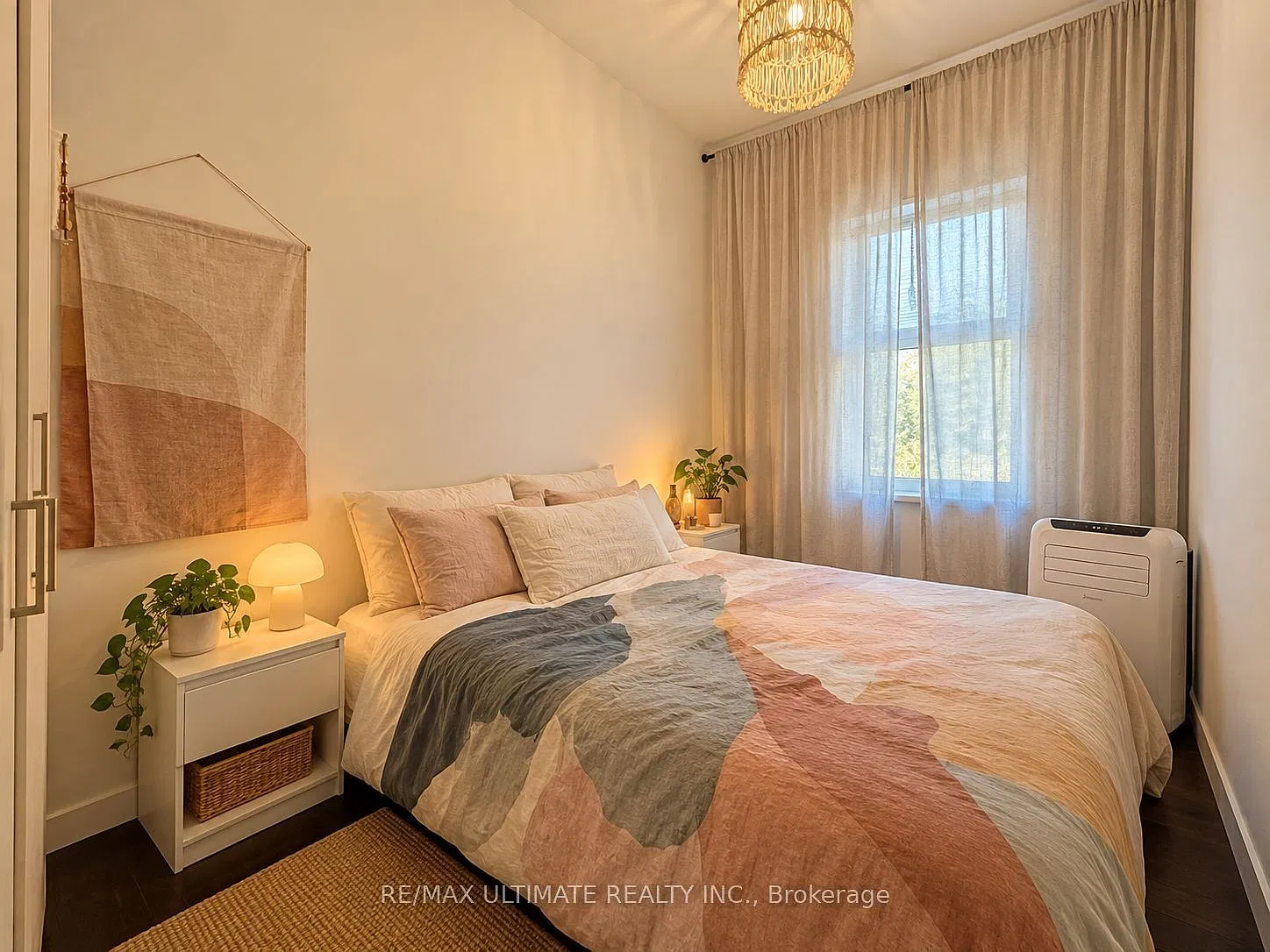 1 bed, $3,495 — Photo 4