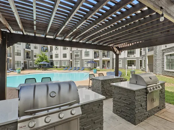 The Henry at New Forest