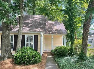 211 Woodburn Club Ln, Spartanburg, SC 29302
