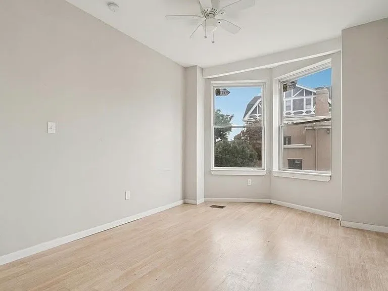 1009 W Main St #1 — Photo 4