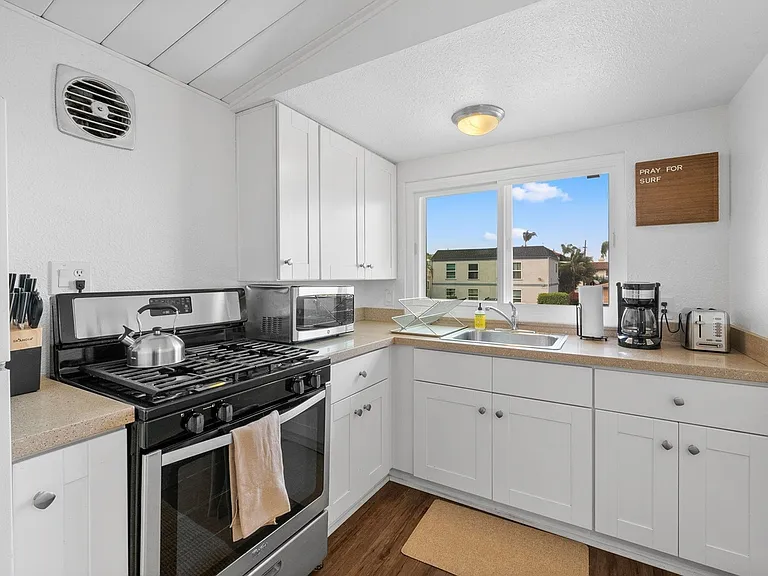 4305 Temecula St — Photo 4