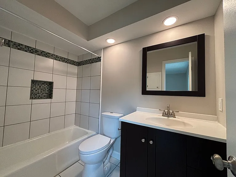 14723 S Wyandotte Dr — Photo 12