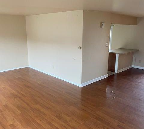 5th image of 6051 Delaware Dr