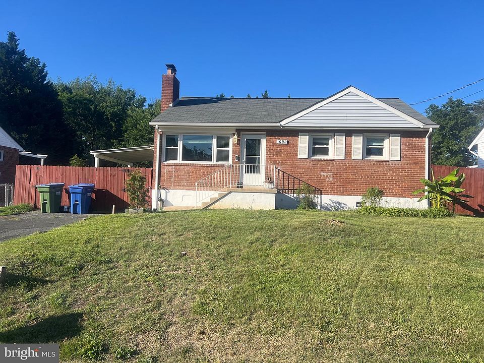 2nd image of 1692 Rosedale Ct
