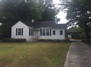 221 N Church St, Manning, SC 29102