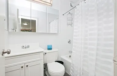 Rented by Azulay Group