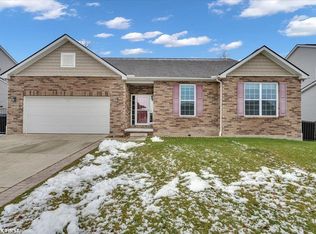 49325 Mustang Dr, Macomb, MI