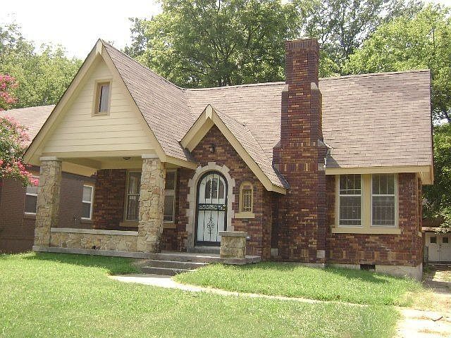 2nd image of 977 N Barksdale St