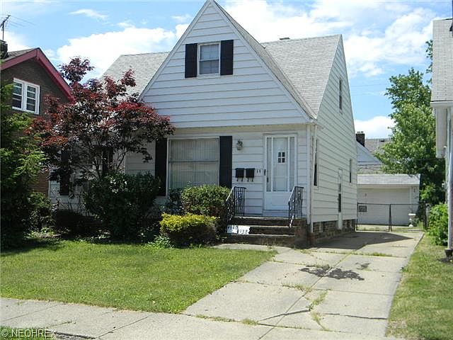 2nd image of 4938 E 109th St