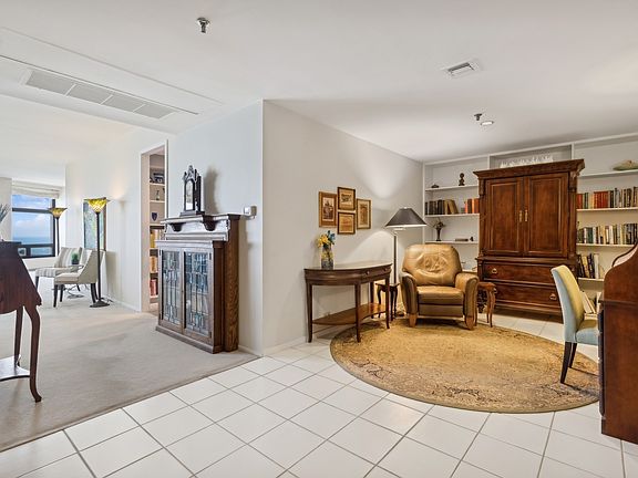 5th image of 680 N Lake Shore Dr #1305