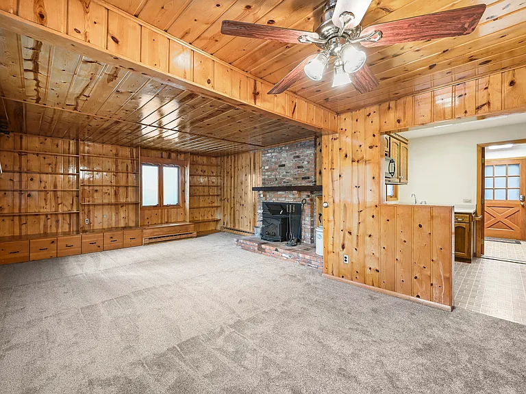6230 Sand Gulch Rd — Photo 5