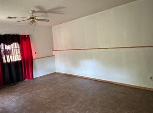 160 Crestview Dr, Hugo, OK 74743