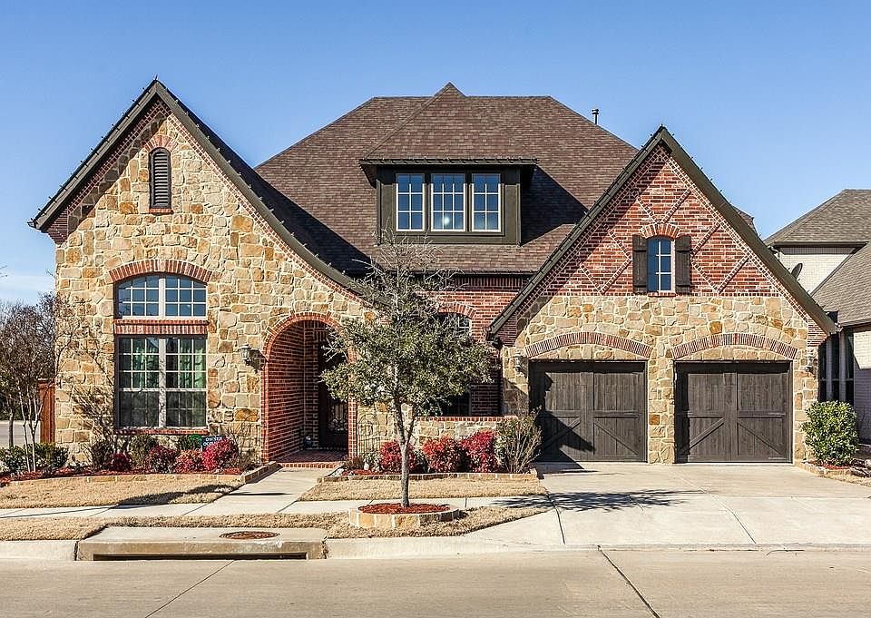 1st image of 601 Heritage Ln