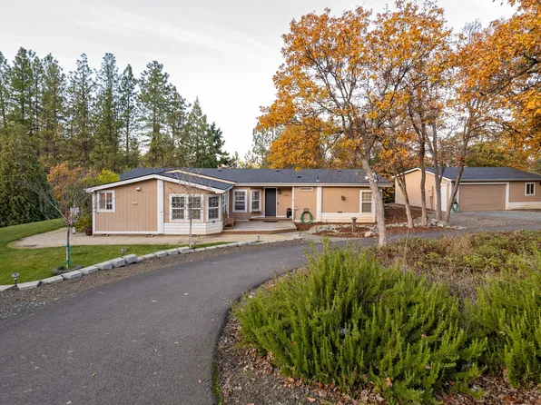 2285 Jasmine Ave, Medford, OR 97501