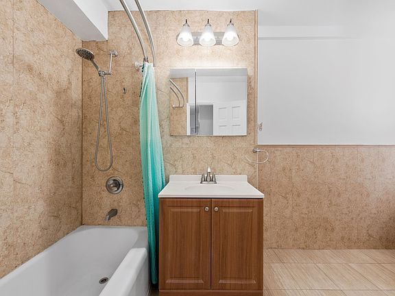 5th image of 104-20 68th Dr APT B57