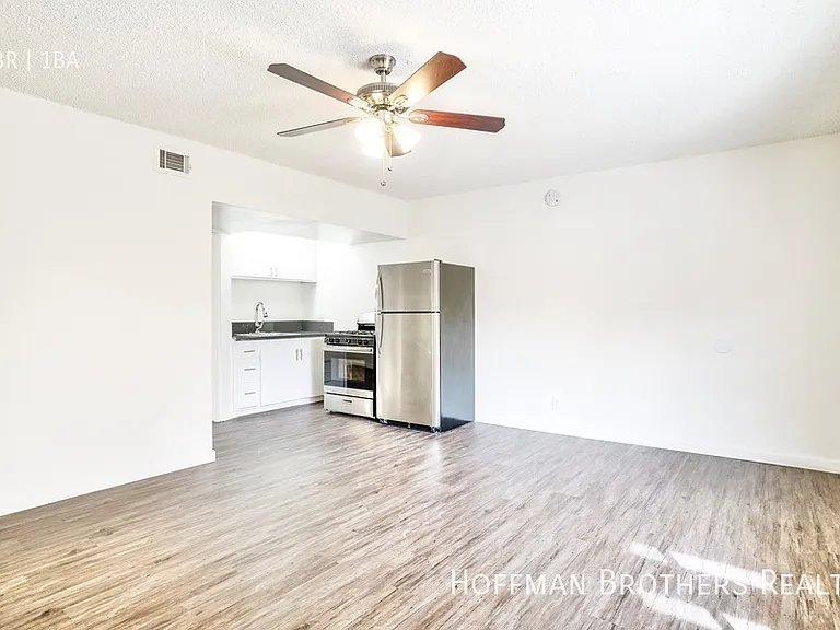 4558 W 173rd St #G — Photo 2