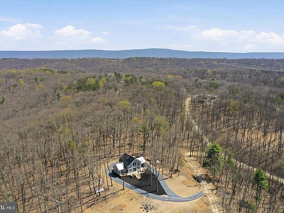 4th image of 432 Lost Point Ln