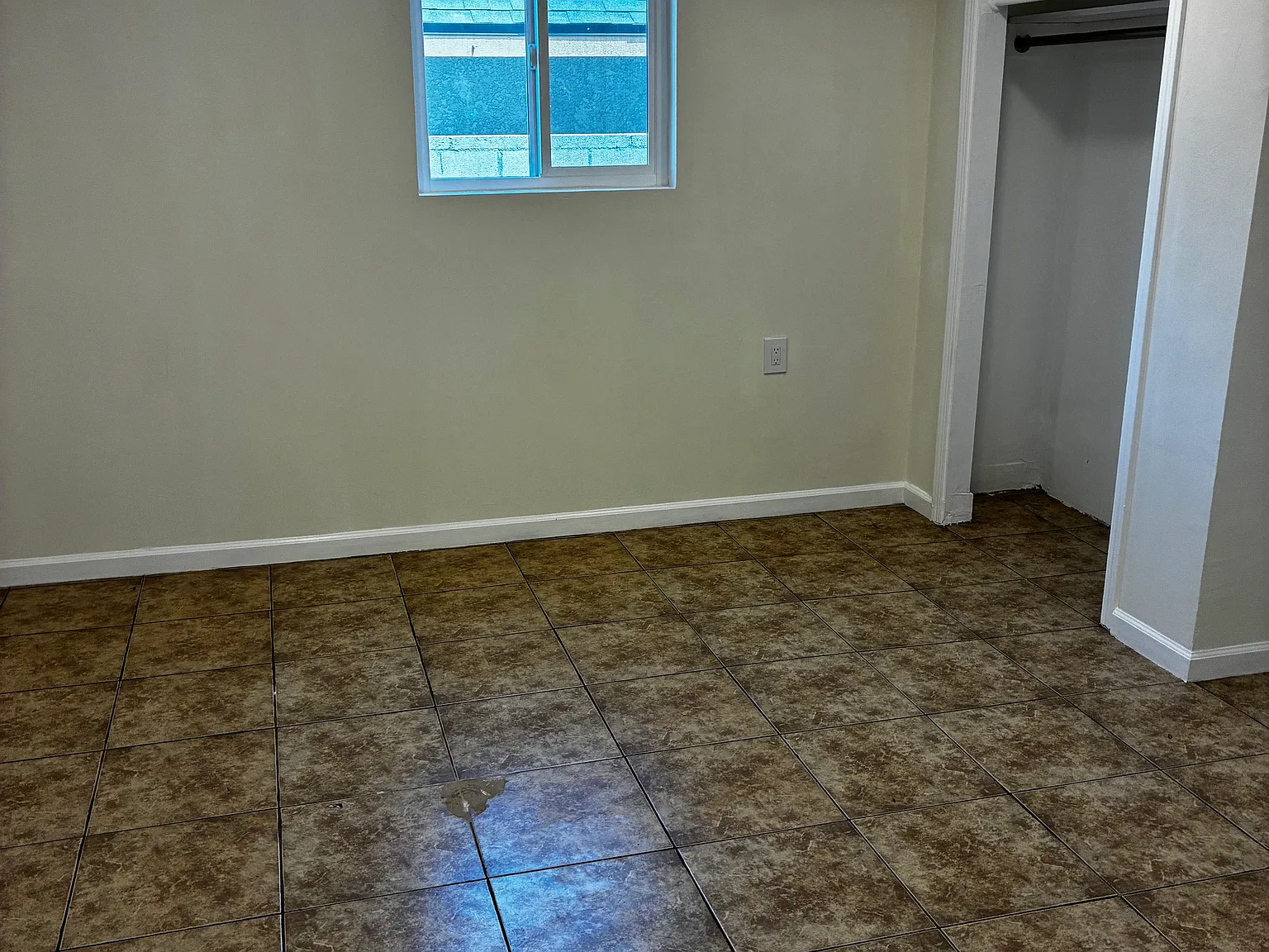 2 bed, 733 sqft, $2,800 — Photo 4