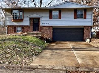 1301 Princeton Dr, O Fallon, IL 62269