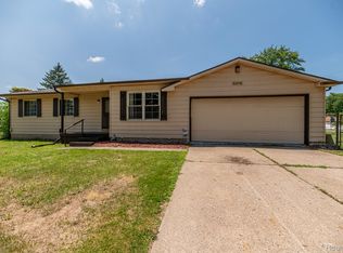 3276 Hammerberg Rd, Flint, MI 48507