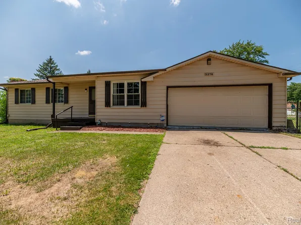 3276 Hammerberg Rd, Flint, MI 48507
