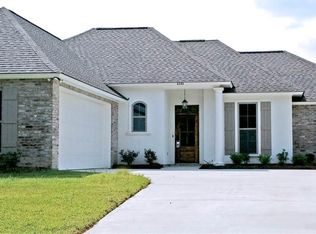 8301 Stoneshire Dr, Baton Rouge, LA 70818
