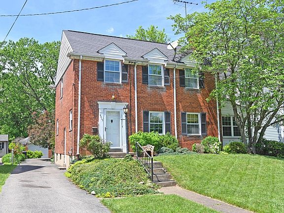 3rd image of 4415 Ashland Ave