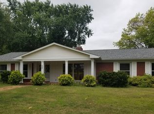 816 200th Ave, Monmouth, IL 61462