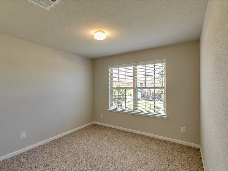 2213 Del Mar — Photo 6