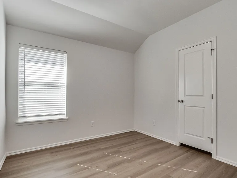 11505 Mackenzie Way — Photo 31