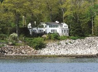 158 Bay View St, Camden, ME 04843