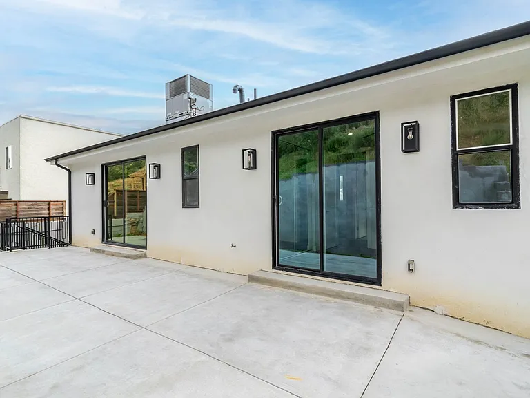 7416 Valaho Ln — Photo 34