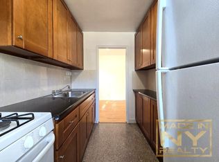 196-11 73rd Ave #1, Fresh Meadows, NY 11365