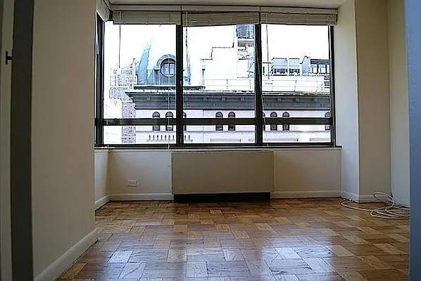 Rented by Compass | media 11