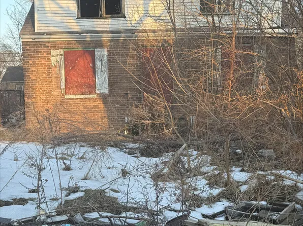 2279 Delaware St, Gary, IN 46407